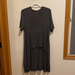 Annabelle: High/Low Short Sleeve Shirt